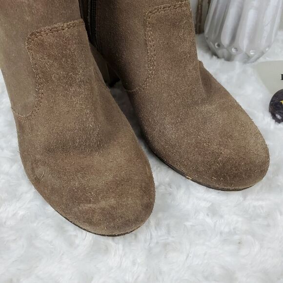 Steve Madden Harrlee Suede Booties Tan Size 6.5 - Picture 4 of 11